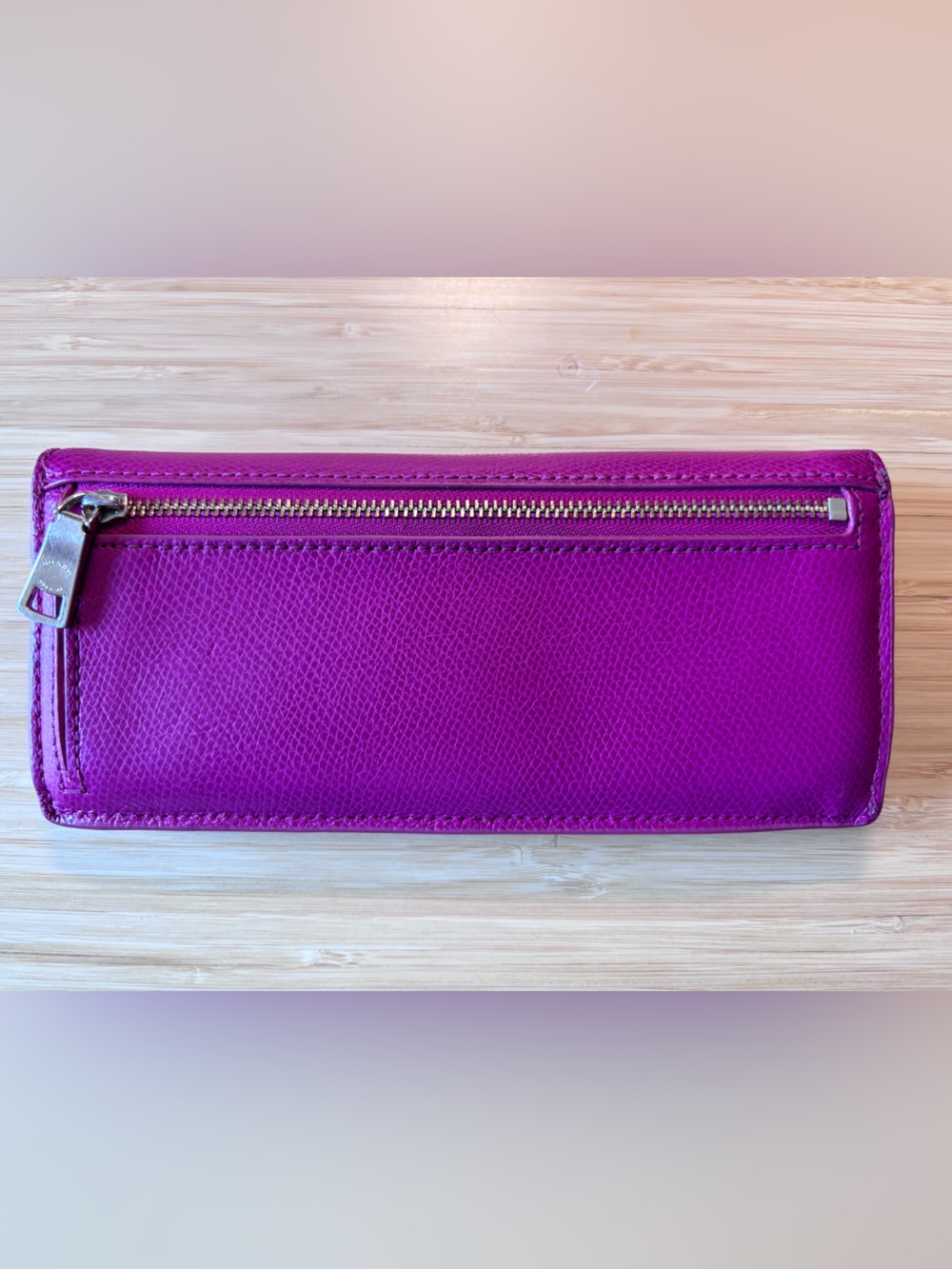 Coach pink Leather Flap Wallet with gold Logo and hardware - Picture 4 of 4